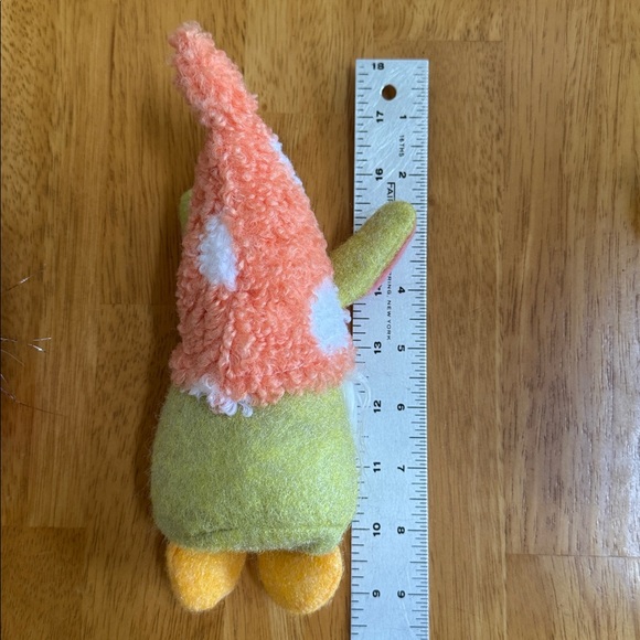 2 Spring Summer Gnomes Decoration Fun Whimsical - Picture 5 of 11